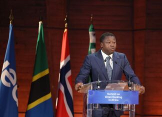 Paris: Faure Gnassingbé au sommet de haut niveau sur la cuisson propre en Afrique