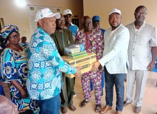 Bassar-Rentrée scolaire 2024-2025 : Un don de Faure Gnassingbé remis aux couches vulnérables de la préfecture