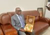 FOGECA : Laurent Tamegnon reçoit un grand prix à Banjul pour ses œuvres africaines