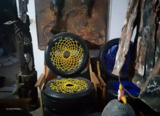 Arts : des fauteuils en pneus, une ingéniosité Kunakey koku Dzidu